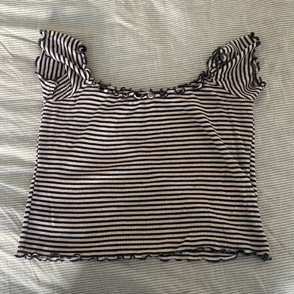 PacSun off the shoulder crop top